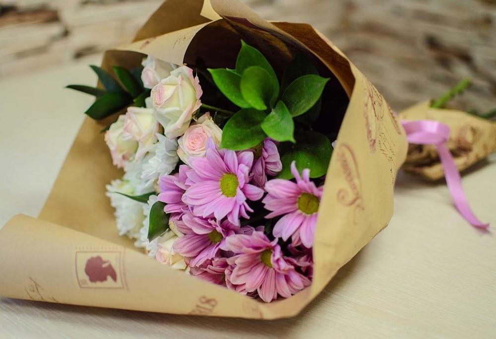 Букет цветов из: Розы и Хризантемы в Менделеево