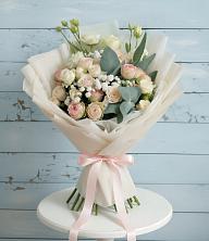Букет цветов из:  Розы и Лизиантусы в Менделеево