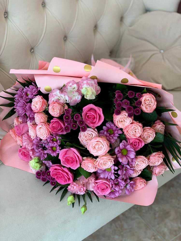 Букет цветов из: Хризантемы, Розы и Лизиантусы в Менделеево