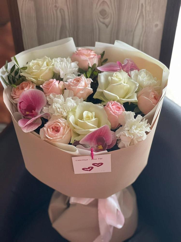 Букет цветов из: Орхидеи, Розы и Гвоздики в Менделеево