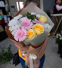 Букет цветов из:  Герберы, Розы и Хризантемы в Менделеево