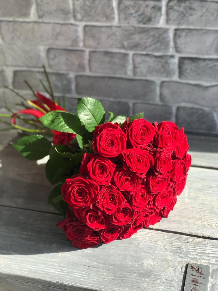 Букет Красные розы Фридом в Менделеево