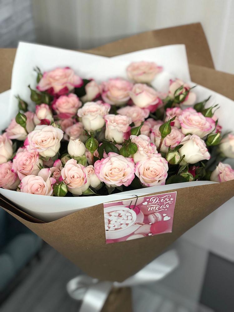 Букет цветов из: Розы в Менделеево