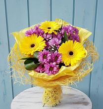 Букет цветов из:  Хризантемы и Герберы #REPLACE_PRED# Менделеево