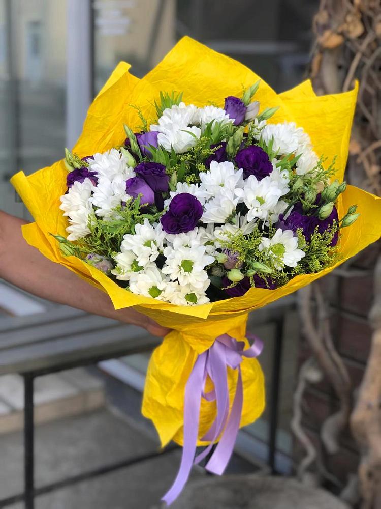 Букет цветов из: Ирисы, Хризантемы и Ромашки в Менделеево