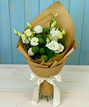 Букет цветов из:  Хризантемы и Лизиантусы в Менделеево