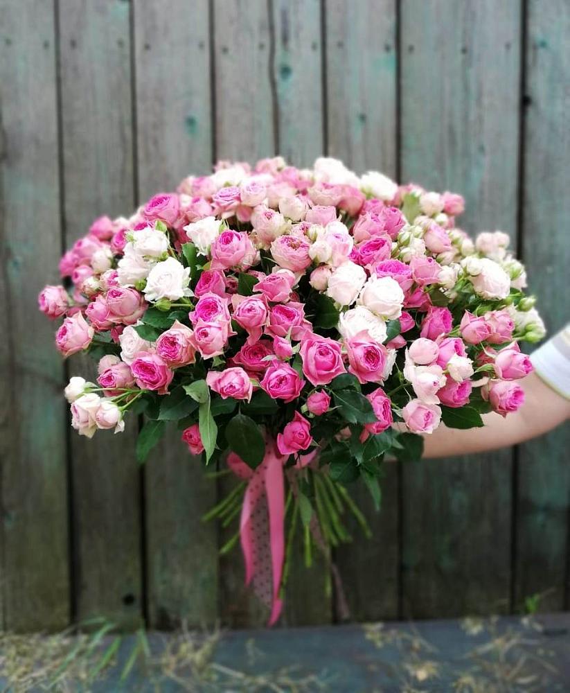 Букет Розовые кустовые розы Натали и Лав Лидия в Менделеево